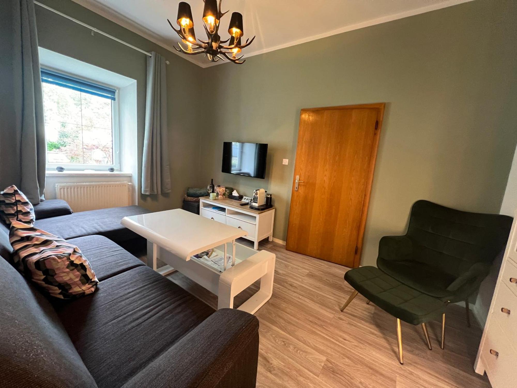 Ausseerland Apartments - Relax, Ski, Hike And Bike, Garden, Parking, Bbq, Near Hallstatt, Loser, Tauplitz And Krippenstein, Free Wi-Fi And Netflix Bad Aussee Zewnętrze zdjęcie